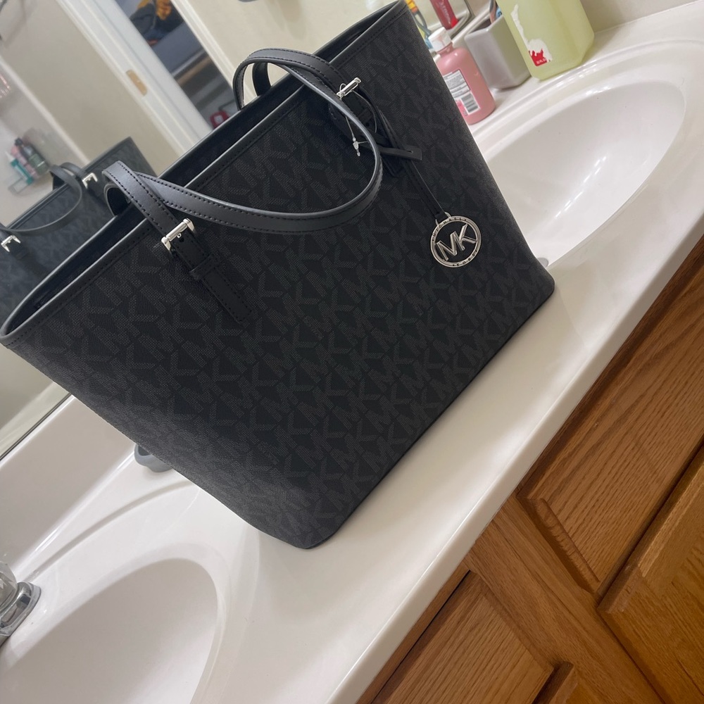 Michael Kors Tote